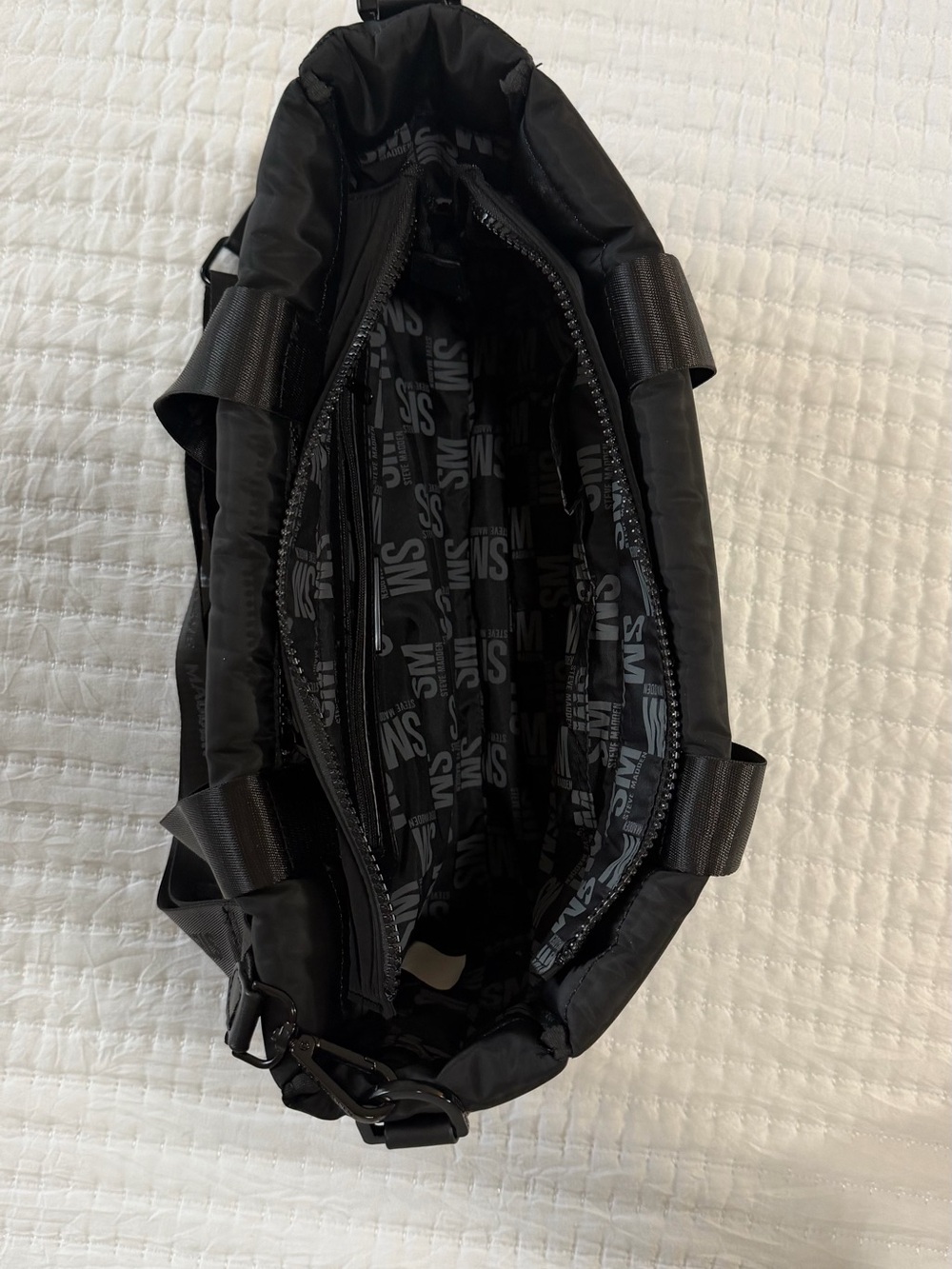 Steve Madden Black Quilted Crossbody Tote with SM Logo - Picture 3 of 3